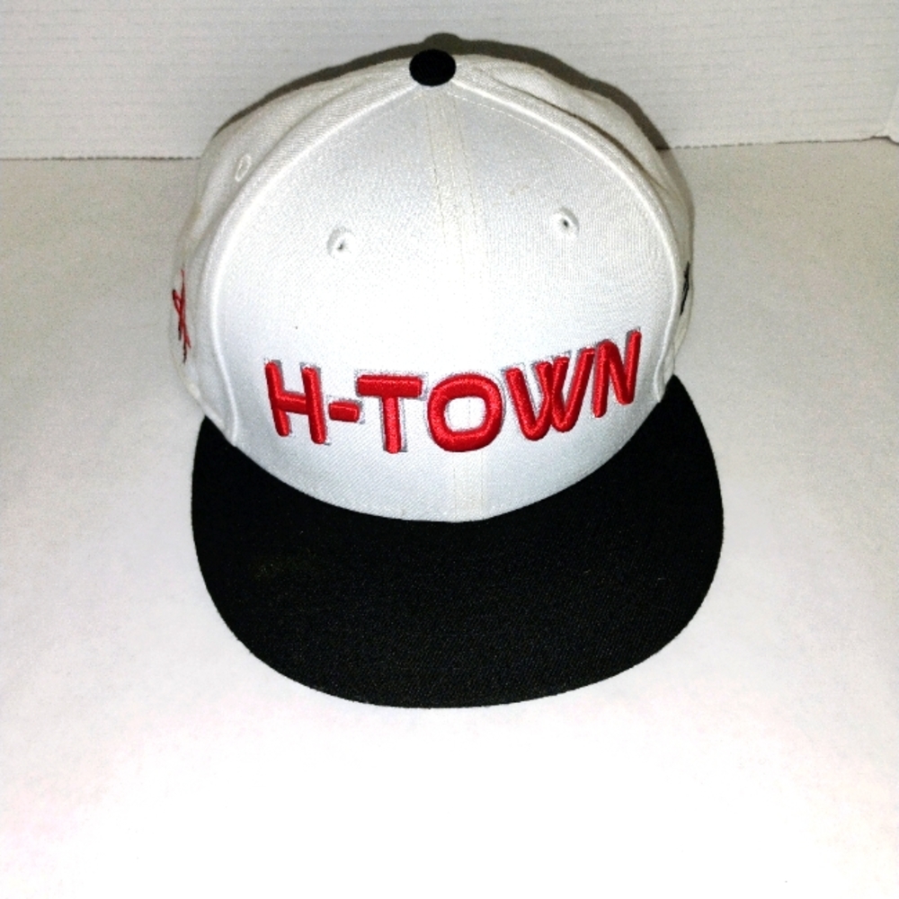 New Era White Houston Hat Y2K Urban Wear Athletic Snapback